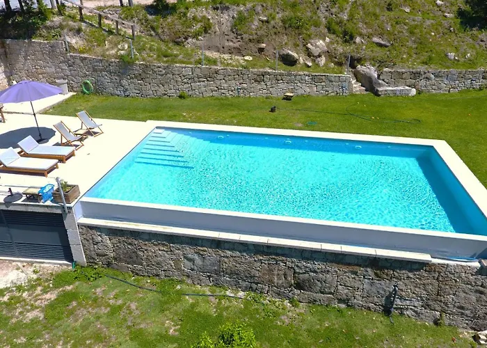 Quinta Varcandas - 4 By Casas 제어스