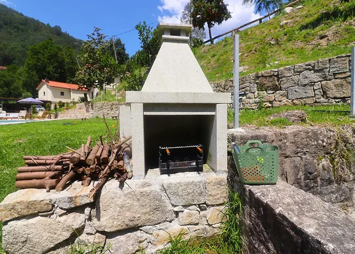 Quinta Varcandas - 4 By Casas 제어스